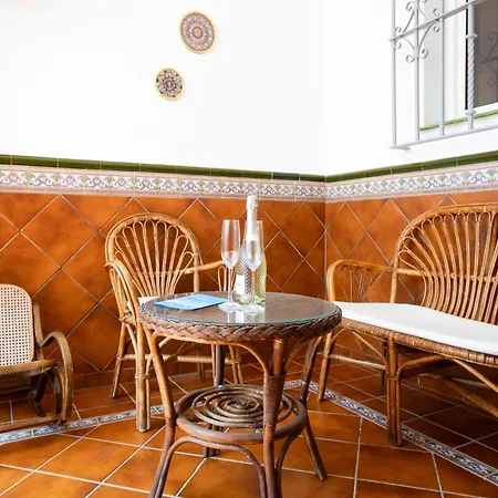 בית נופש Town Center House With Jacuzzi